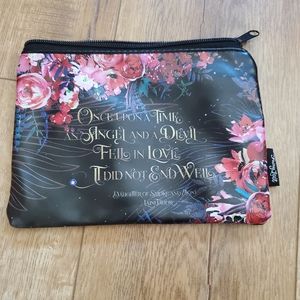 Fairy loot Daughter of Smoke and Bone Laini Taylor Cosmetic Makeup Travel Bag